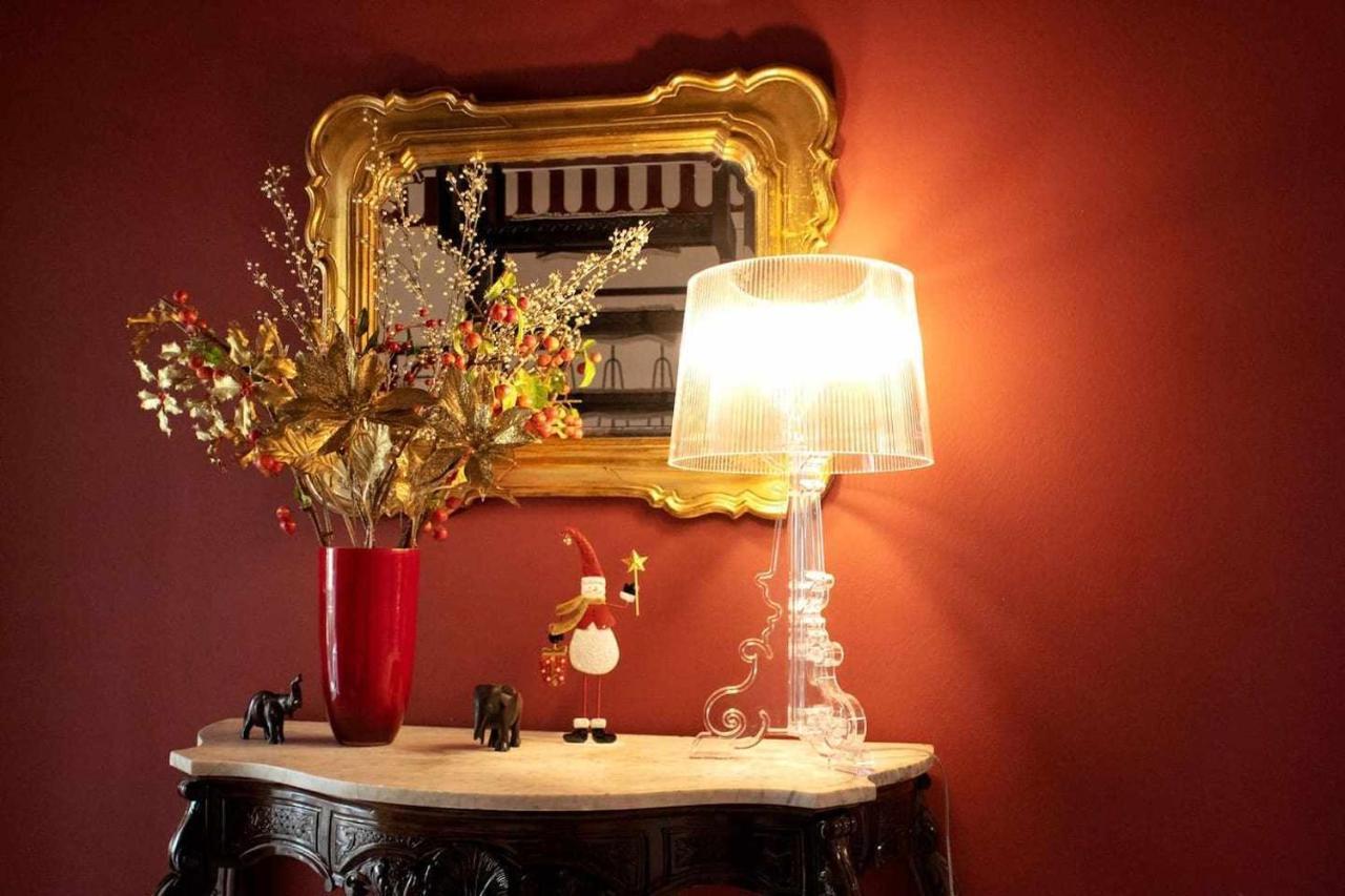 Elegante Villa Lu Centro Citta Con Parcheggio Cagliari Buitenkant foto
