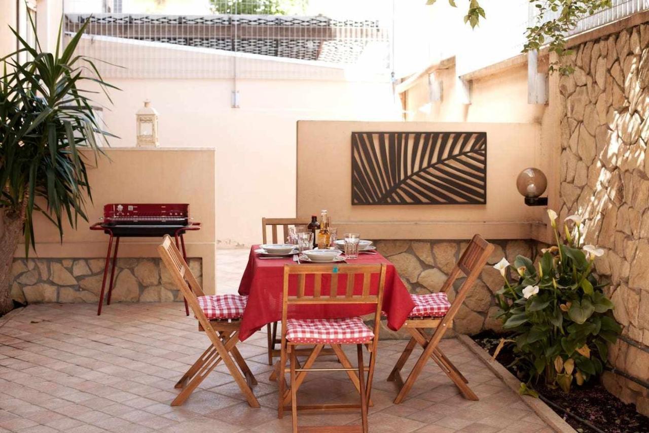 Elegante Villa Lu Centro Citta Con Parcheggio Cagliari Buitenkant foto